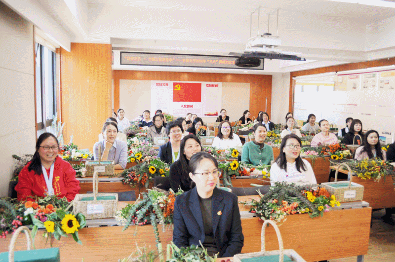 1711348314428771.gif 插花過程.gif